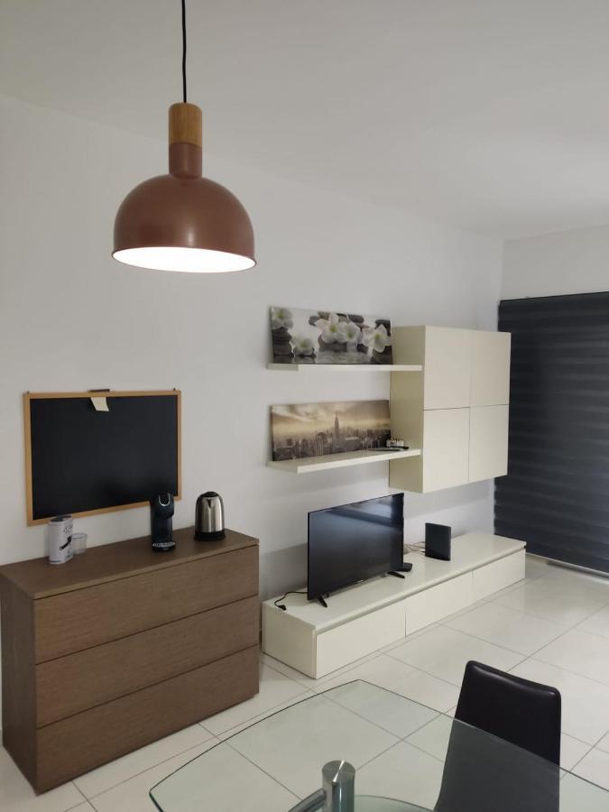 세인트폴스베이 Hampton Court, Block C, N.2 아파트 외부 사진