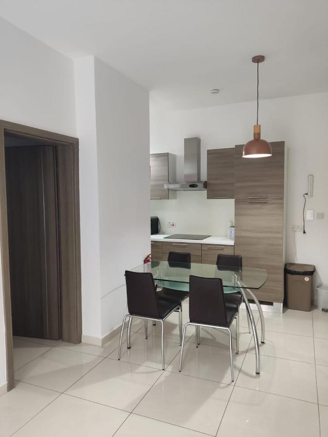 세인트폴스베이 Hampton Court, Block C, N.2 아파트 외부 사진